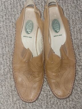 Women's Tan Leather Slip-On Shoes - Made In Spain